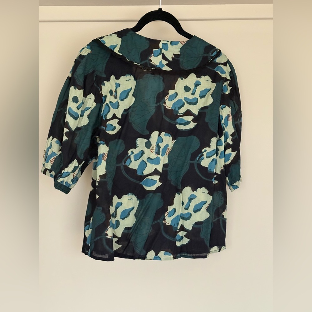 Velvet blouse 👚 - Picture 2 of 3